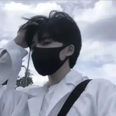 夏霓